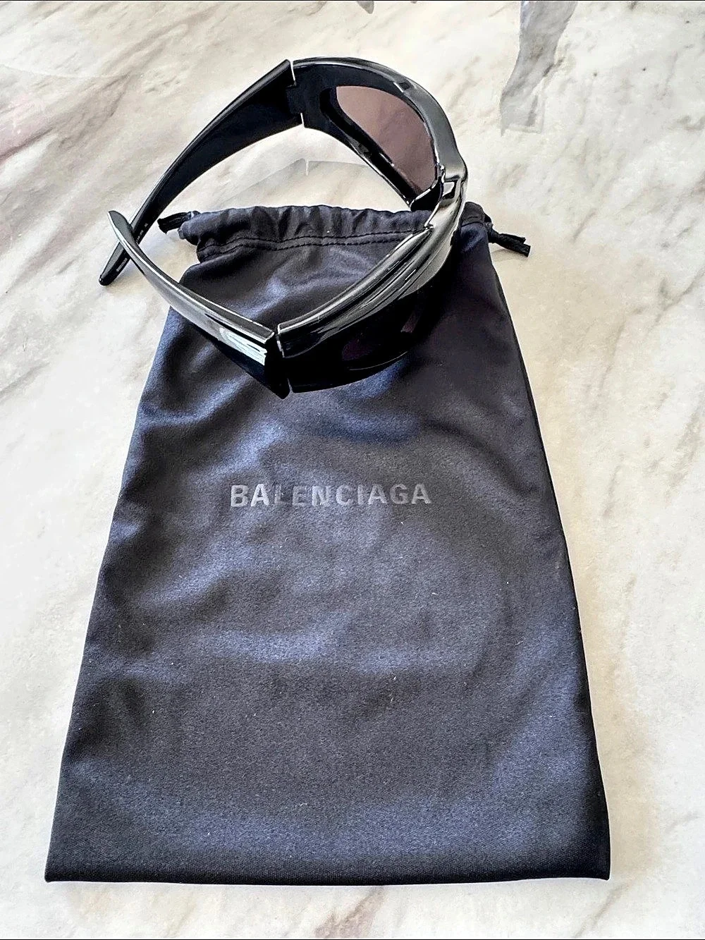 Balenciaga Swift Oval Sunglasses Black & Silver Like New